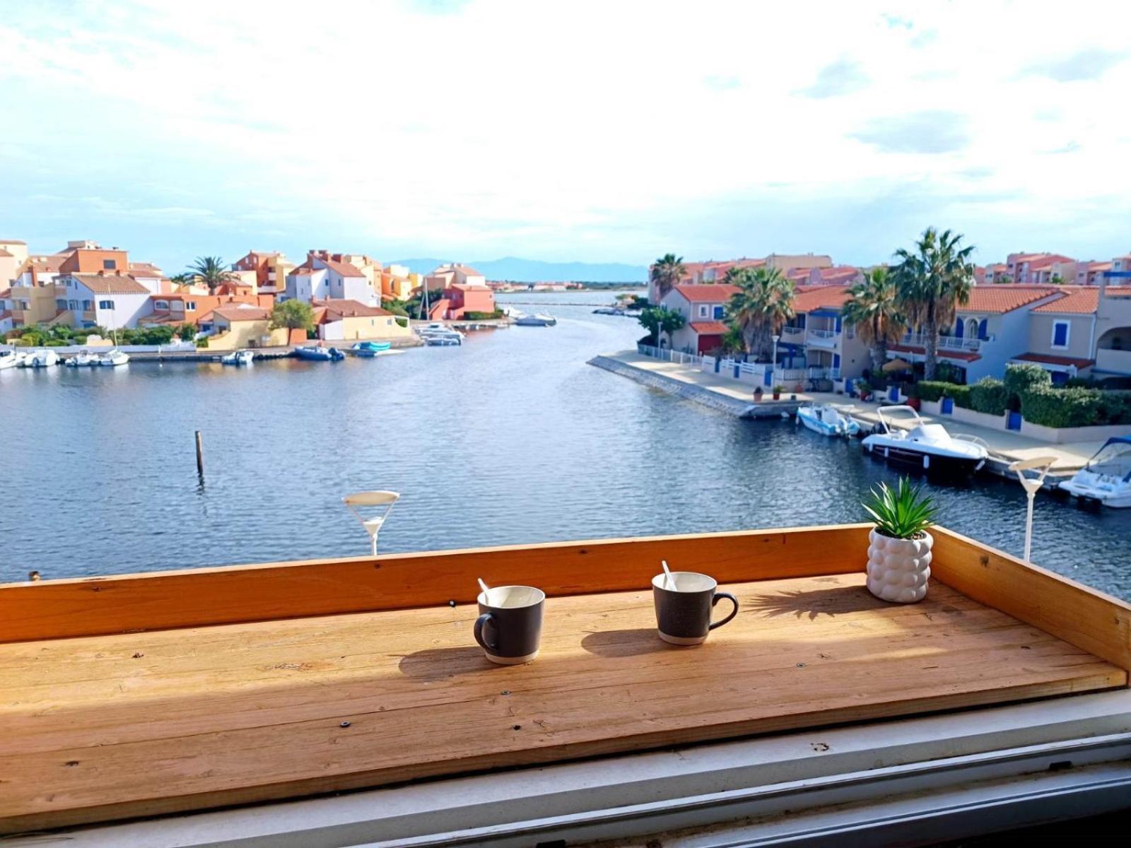 Charmant Appartement Sur La Marina Le Barcarès エクステリア 写真